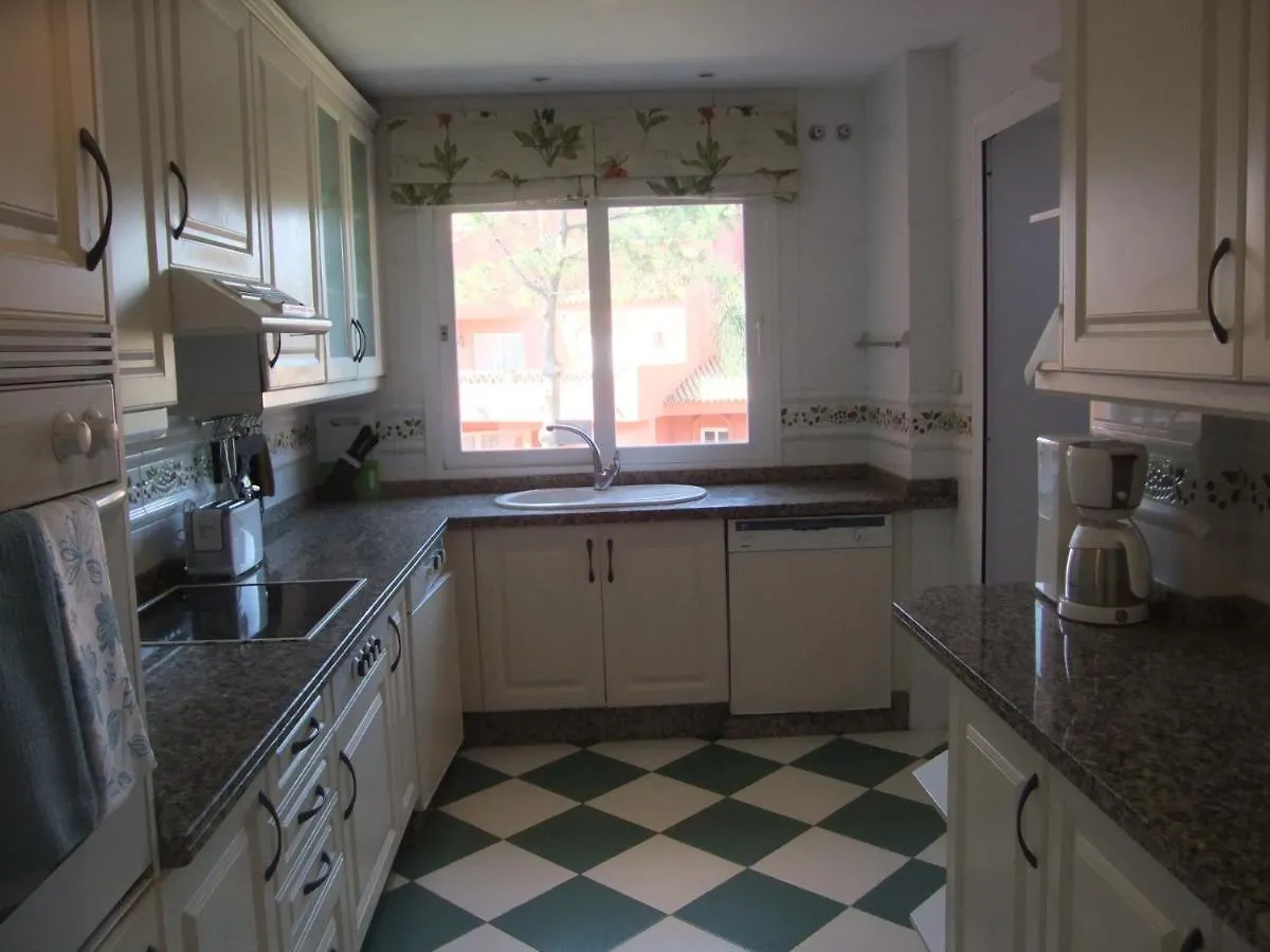 Beach Apartment In Elviria Marbella, Great Location With The Beach On Your Door Step